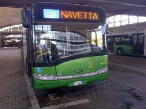 bus-navetta-650x488