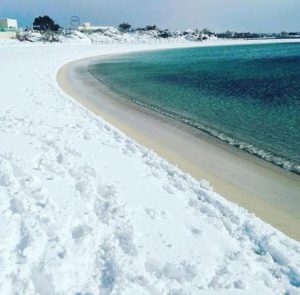 neve sulla spiaggia di Porto Cesareo